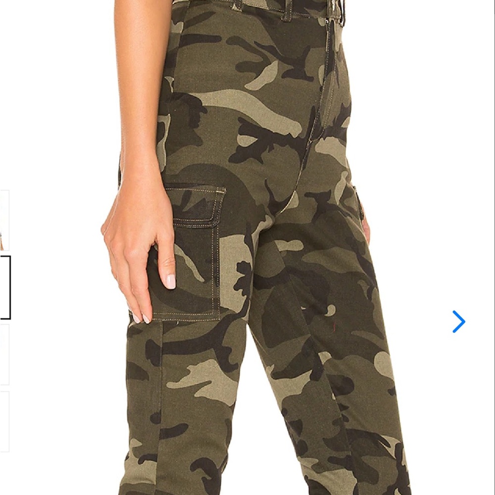 Lovers and Friends Porter Pants Camo Size: XS - Picture 4 of 11